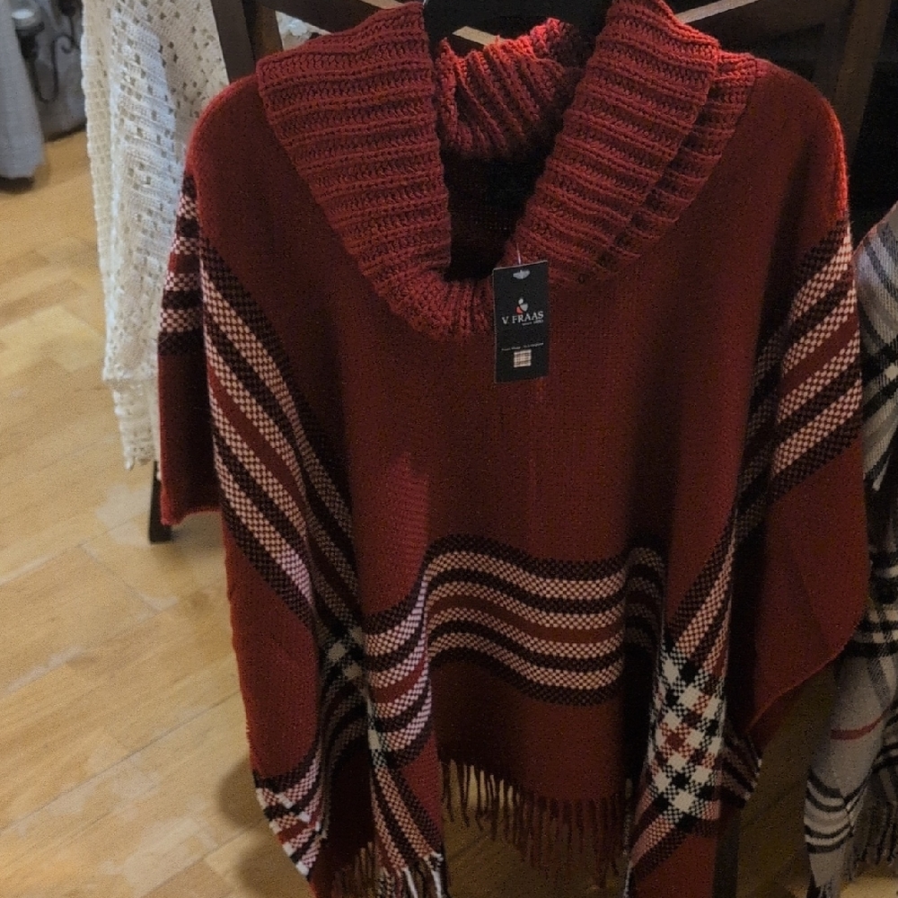 V Fraas  Red Checkered Women's Poncho NWT